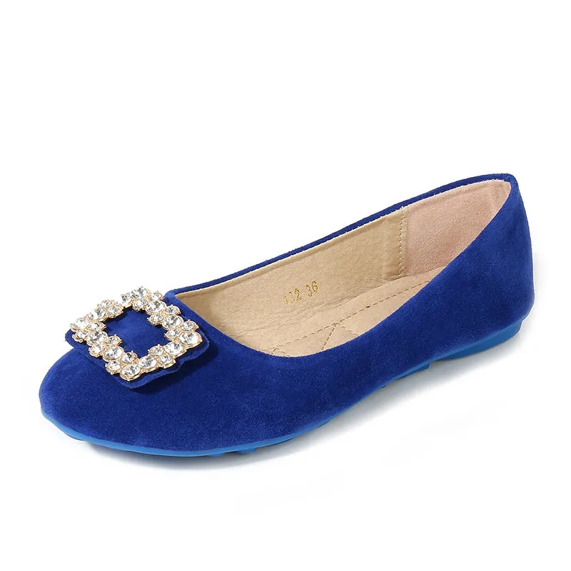 Diamond Button Flat Shoes