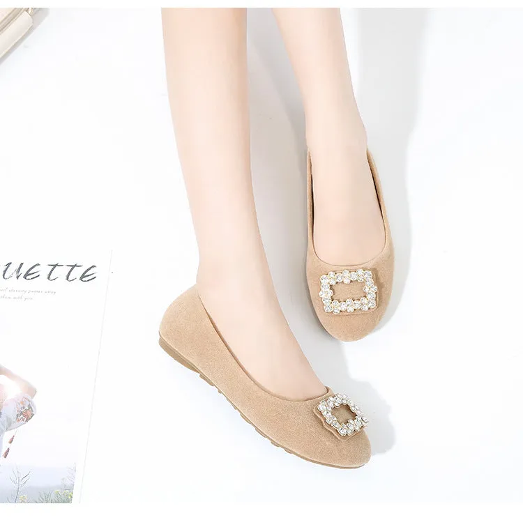 Diamond Button Flat Shoes