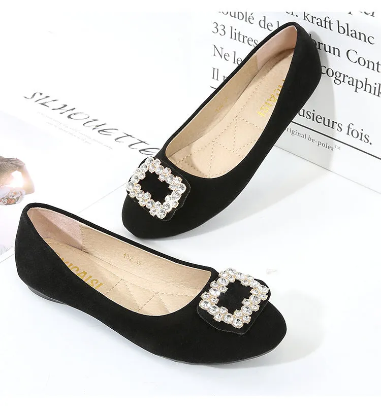 Diamond Button Flat Shoes