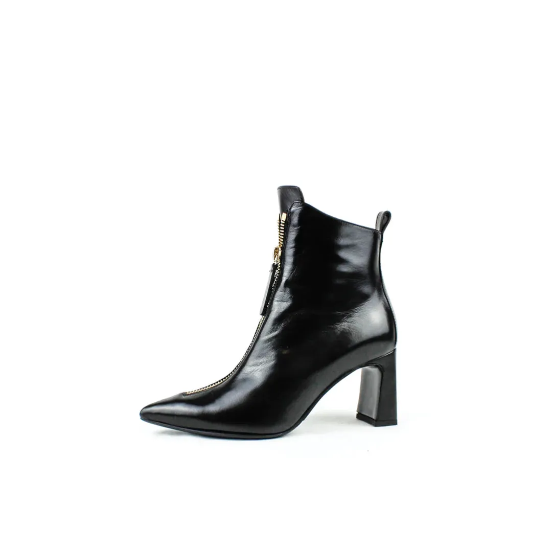 Glamorous Black ankle boots with gold zipper front
