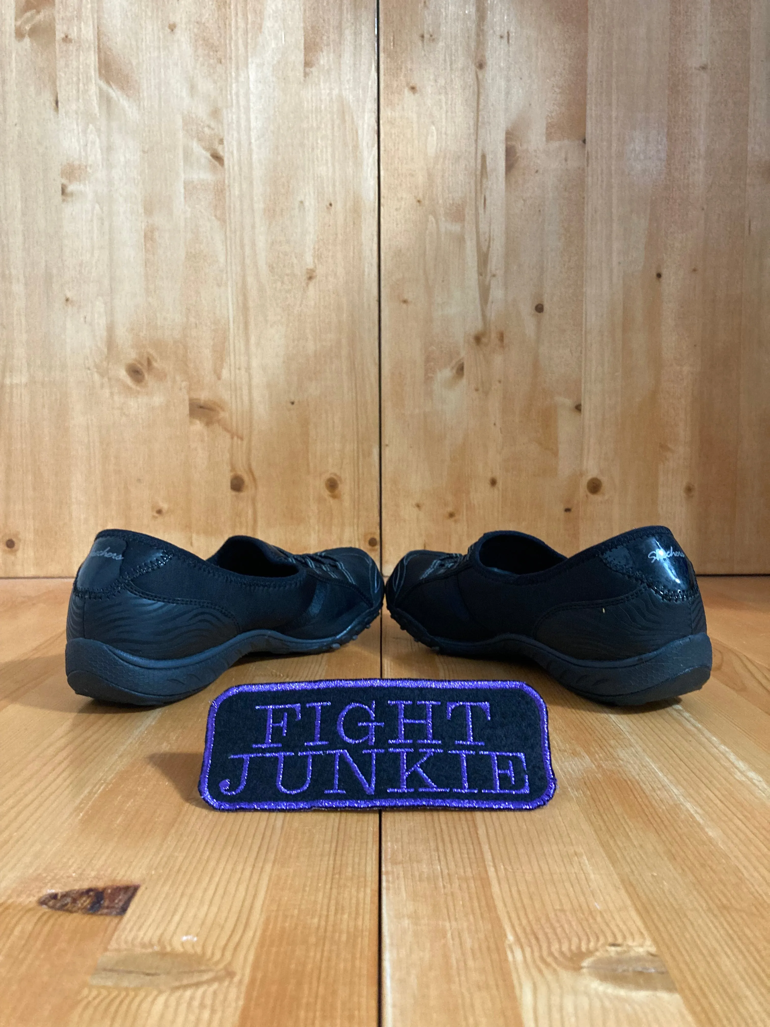 SKECHERS SKETCHERS RELAXED FIT Women Size 8.5 Slip On Shoes Sneakers Black 22468
