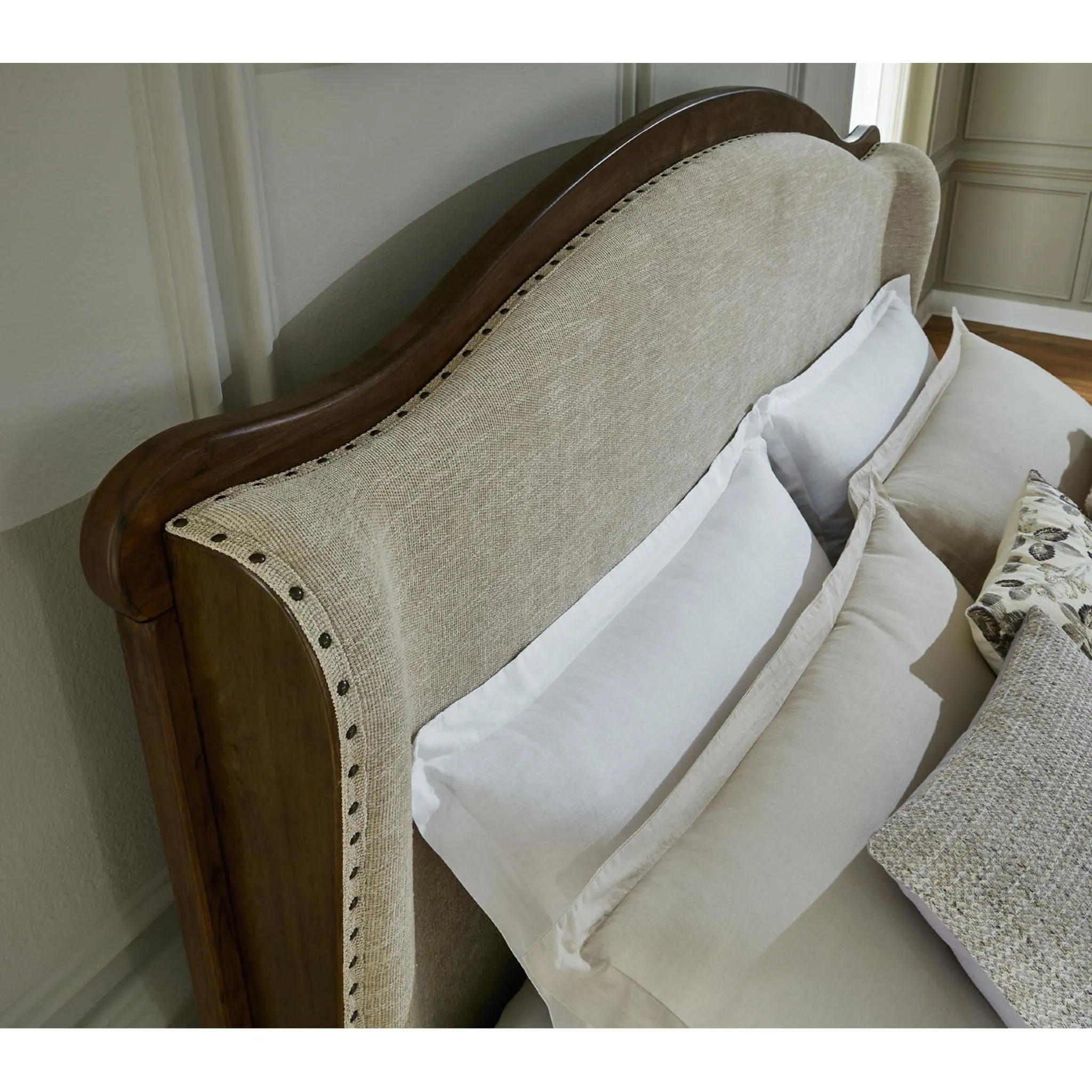 Sturlayne King Panel Bed